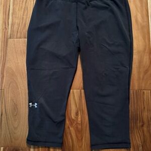 Under Armour Black Capri Leggings